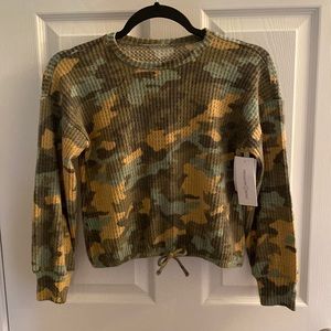 Treasure & Bond Girl Long Sleeve Waffle Thermal Camo Top size 7/8